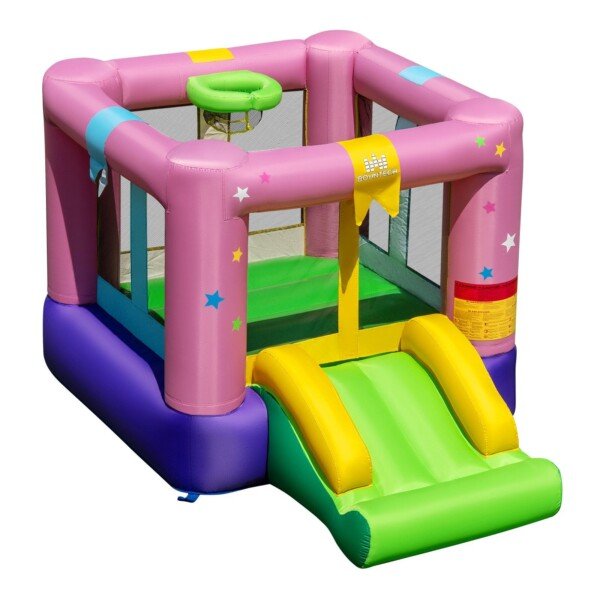 Pripučiama pilis su čiuožykla ir krepšinio lanku (Spalvota)