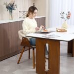 Valgomojo kėdė su lino imitacijos audiniu ir išlenktu atlošu