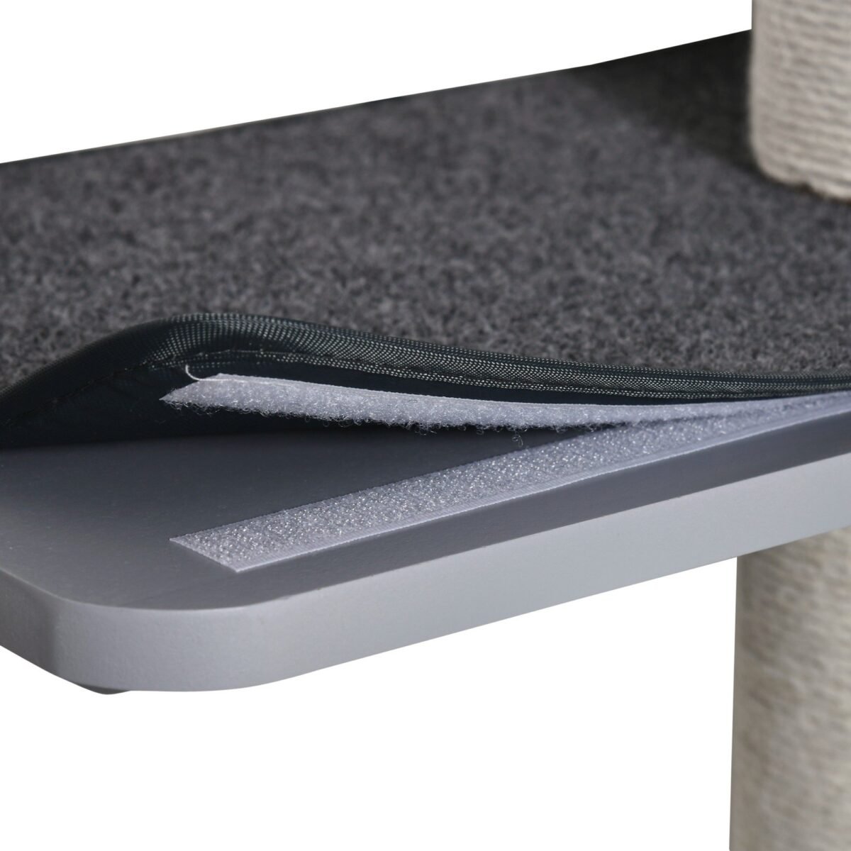 Sieninė kačių draskyklė su platformomis