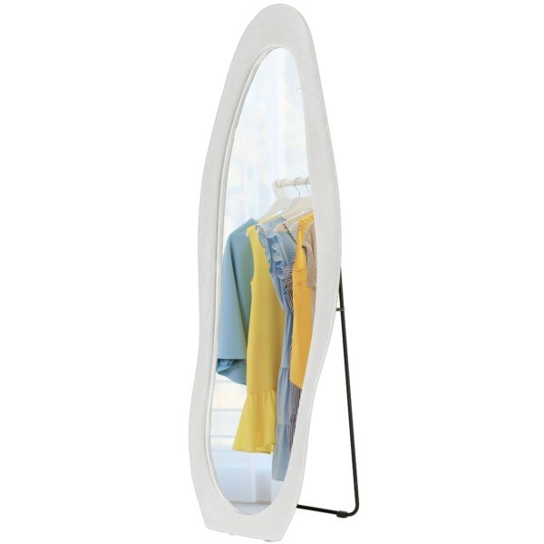 Pastatomas banguotos formos veidrodis su aksominiu rėmu