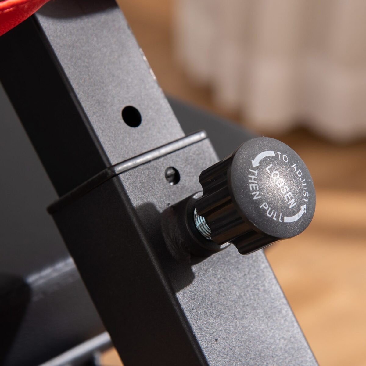 Daugiafunkcis reguliuojamas treniruočių suoliukas