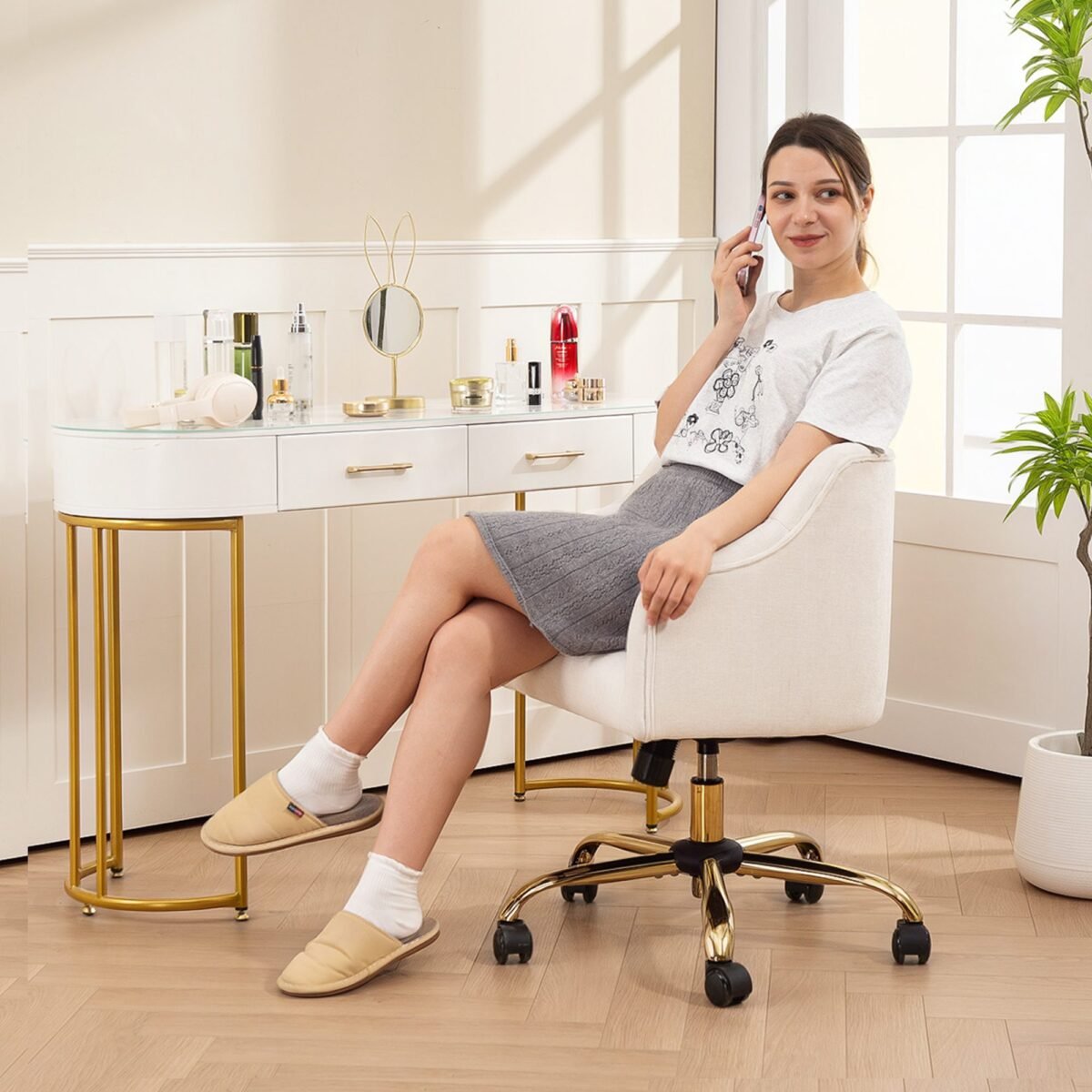 Reguliuojamo aukščio biuro kėdė su lino imitacijos audiniu