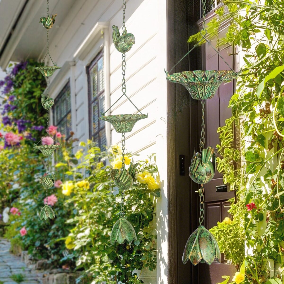 3 dalių metalinių lietaus grandinių rinkinys su kolibriais ir skambančiu varpeliu