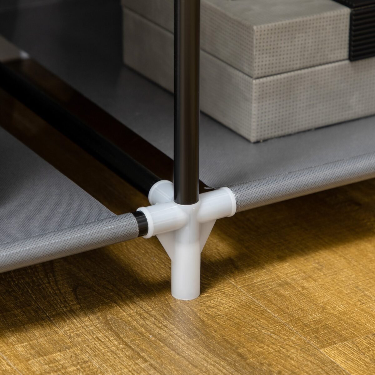 Audininė drabužių spinta su 6 lentynomis ir 1 kabykla