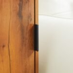 Industrinio stiliaus konsolinis staliukas su spintele