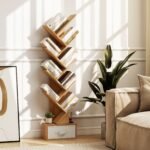 Medžio formos 10 skyrių knygų lentyna su stalčiumi (Natūrali)