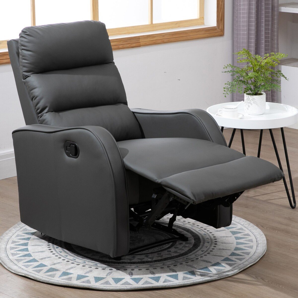 Atlosiamas-kreslas-su-istraukiama-atrama-kojoms-7