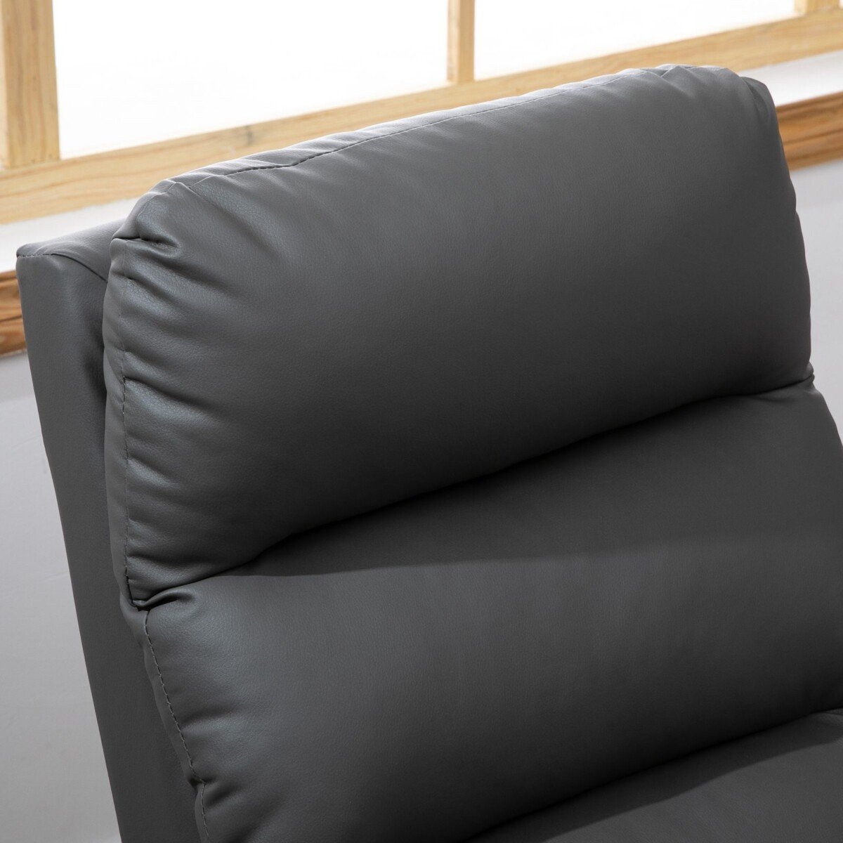 Atlosiamas-kreslas-su-istraukiama-atrama-kojoms-8