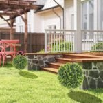 Dirbtinių buksmedžio rutulių rinkinys, 2 vnt., su tvirtinimo kuoliukais, UV spinduliams atsparūs