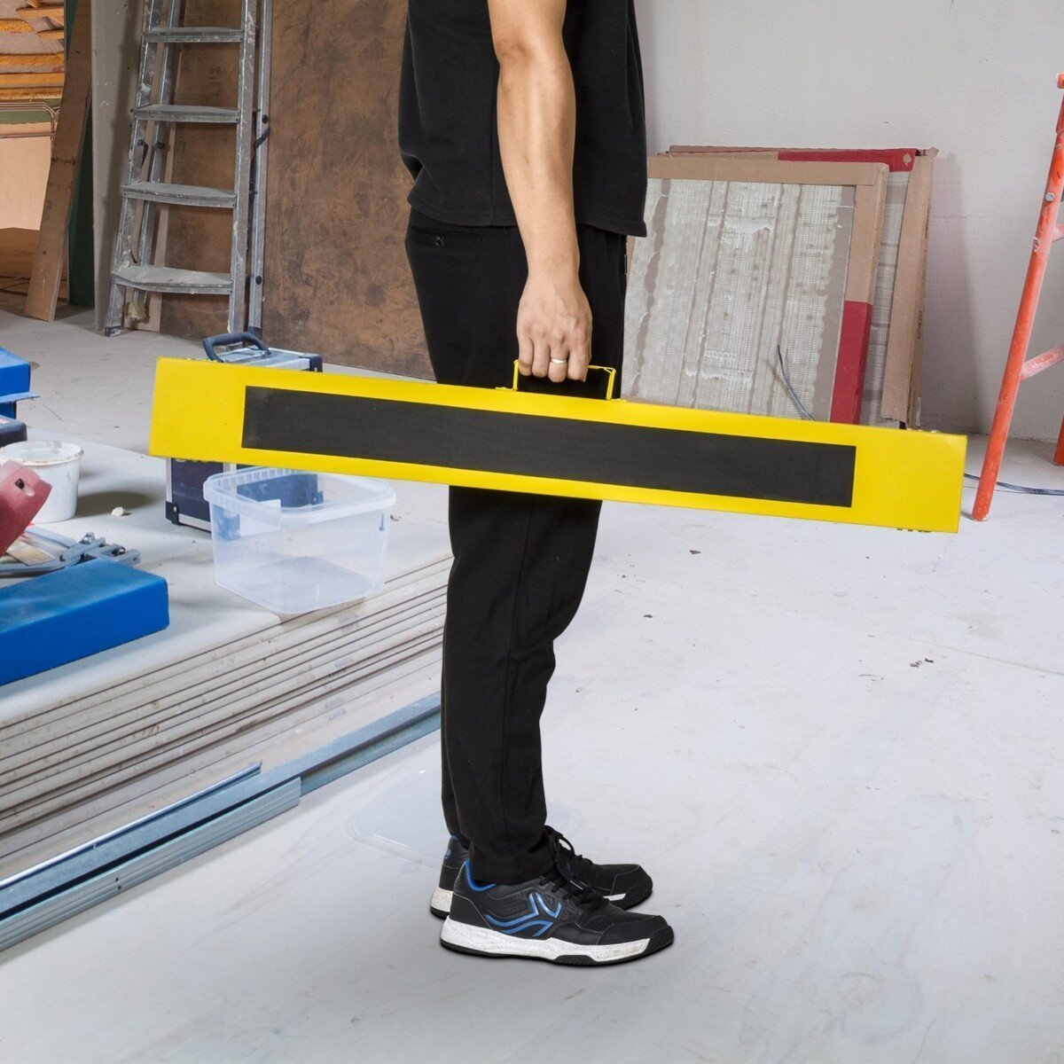 Dvieju-vienetu-sulankstomi-darbo-stalai-su-reguliuojamu-auksciu-ir-neslystanciu-pavirsiumi-1