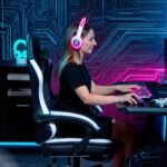 Žaidimų kėdė su ištraukiama kojų atrama ir ergonominėmis pagalvėmis