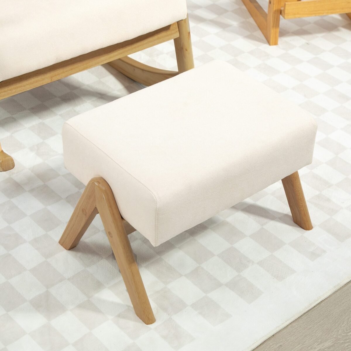 Supamas krėslas su pufu, minkštais apmušalais ir lino imitacijos audiniu