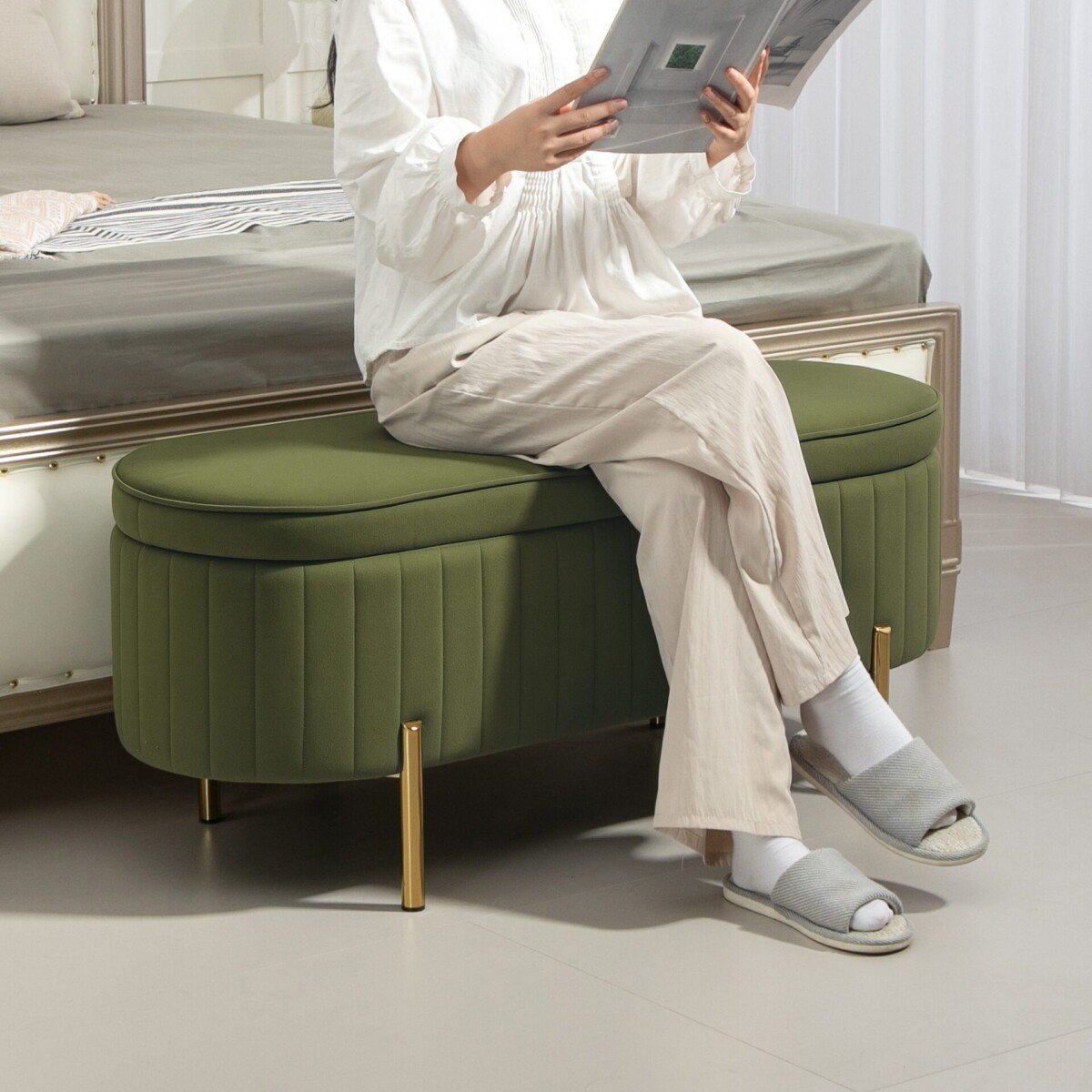 Ovalinis-su-skaidomomis-saugojimo-funkcijomis-bankete-su-aukstos-kokybes-aksominiu-apmusalu-8