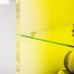 TV spintelė su RGB LED apšvietimu, durelėmis ir atviromis lentynomis