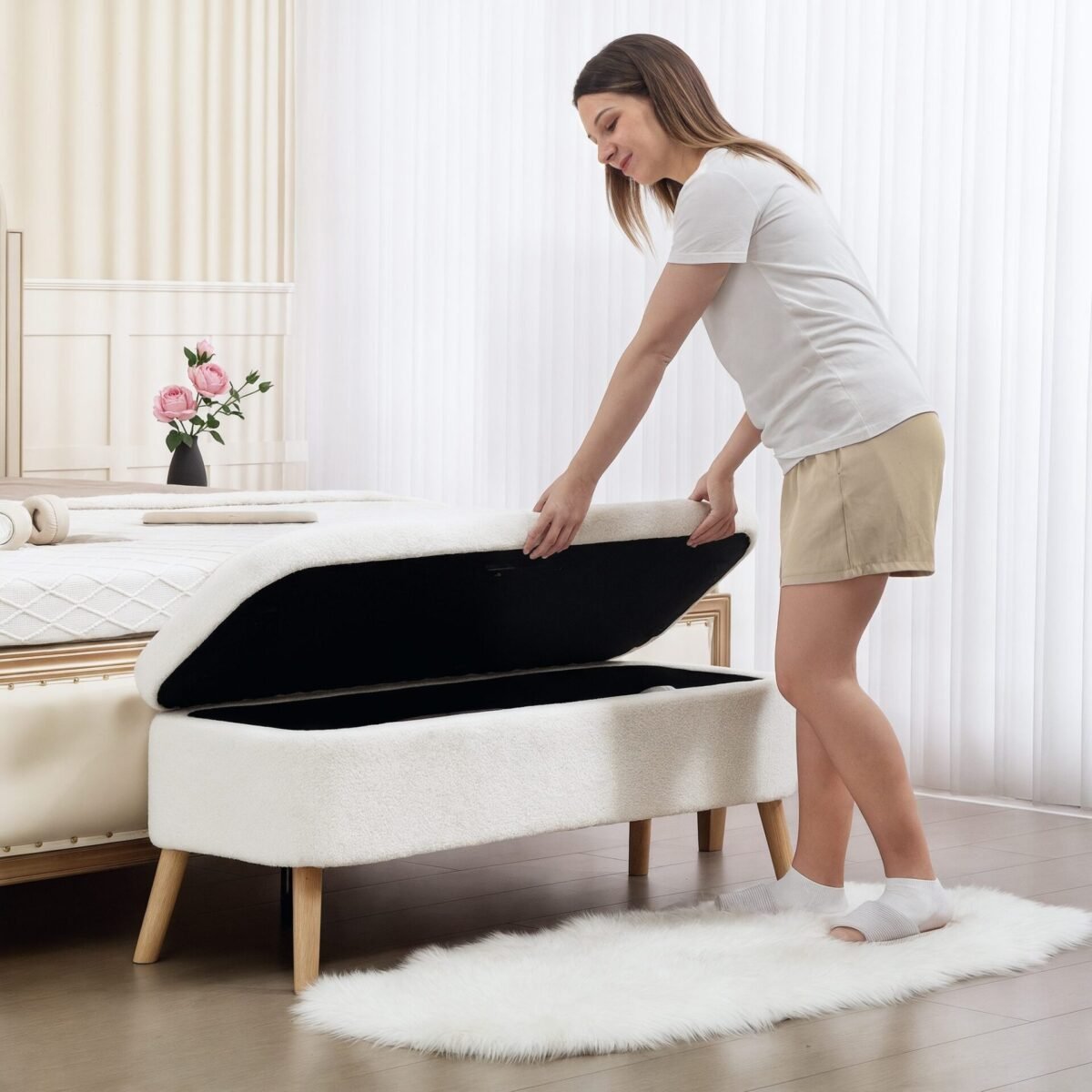 Sėdimasis suoliukas-daiktadėžė su 65 L talpa ir patogiu flisiniu apmušalu