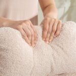Supamasis krėslas su pakoja ir minkštu fliso apmušalu