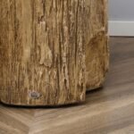 Betoninis kelmo dizaino šoninis staliukas su reguliuojamomis kojelėmis