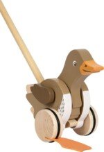 Antis stumdukas su judančia galva