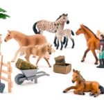 Faunica 25 dėmėtų ir rudų arklių rinkinys