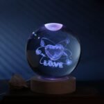 Krištolinis rutulys „Love“ su apšvietimu, 10 cm