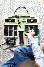 Lavinamoji lenta su užsegimais ir raišteliais