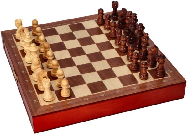 Magnetiniai šachmatai su stalčiais