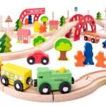 Medinis geležinkelio rinkinys su tiltu