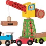 Medinis kranas ir traukinys