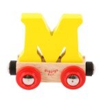 Medinis vagonėlis raidė M