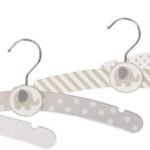 Pilko dramblio drabužių kabyklų rinkinys