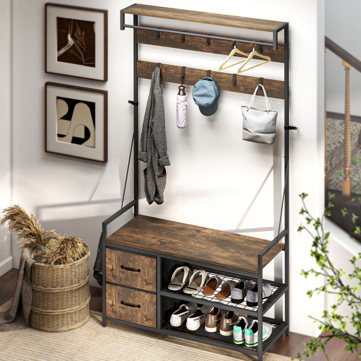 Pramoninio stiliaus prieškambario pakaba su sėdėjimo suoliuku ir batų lentyna