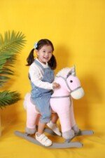 Rožinis supamasis arkliukas su ratais