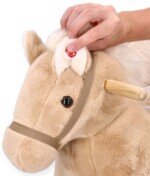 Smėlio spalvos supamasis Pegasas su ratukais