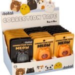 Stendas: 24 juosteliniai korektoriai su kačiuko motyvu