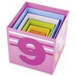 Susibelle puodelių piramidė