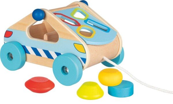 Traukiamas automobilis su rūšiuokliu