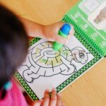 Vandeninė spalvinimo knygelė Labirintai