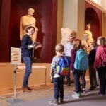 A4 formato informacinių stovų komplektas (2 vnt.) su reguliuojamu aukščiu ir pasunkintu pagrindu – Paveikslėlis 5