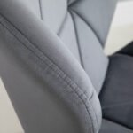 Baro kėdės (2 vnt.), su atlošu, reguliuojamo aukščio, aksominės išvaizdos
