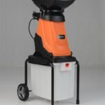 Elektrinis medienos smulkintuvas su 50 l surinkimo konteineriu 2800 W (Oranžinė)