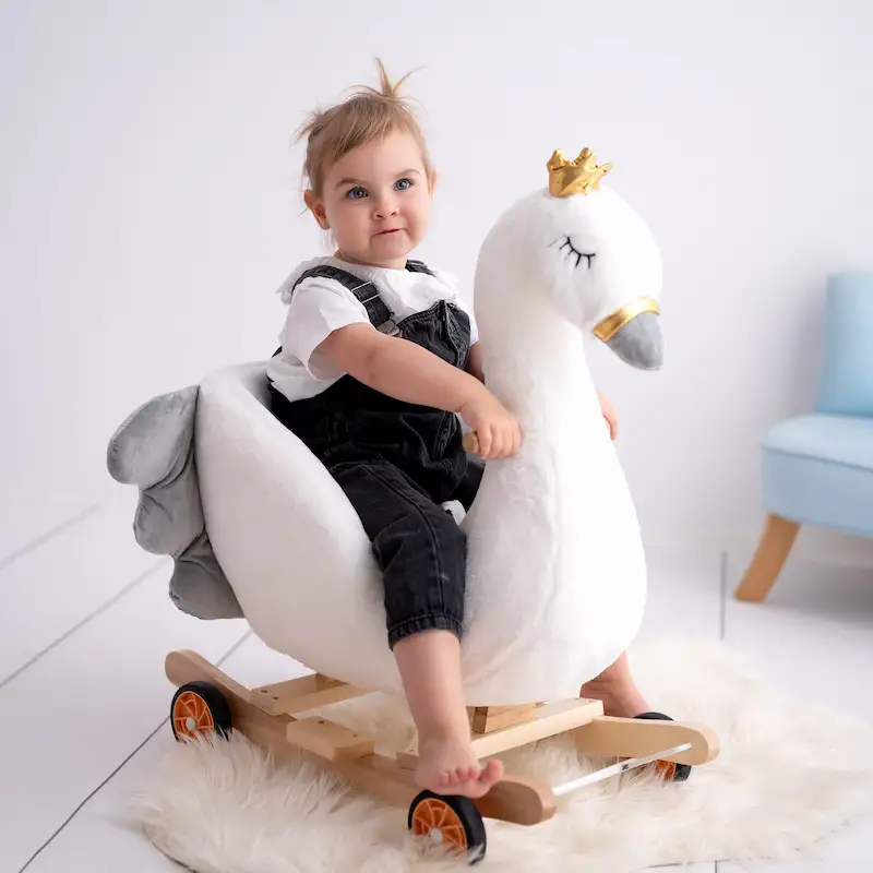 siubuokliai-su-supamaja-kede-new-logo