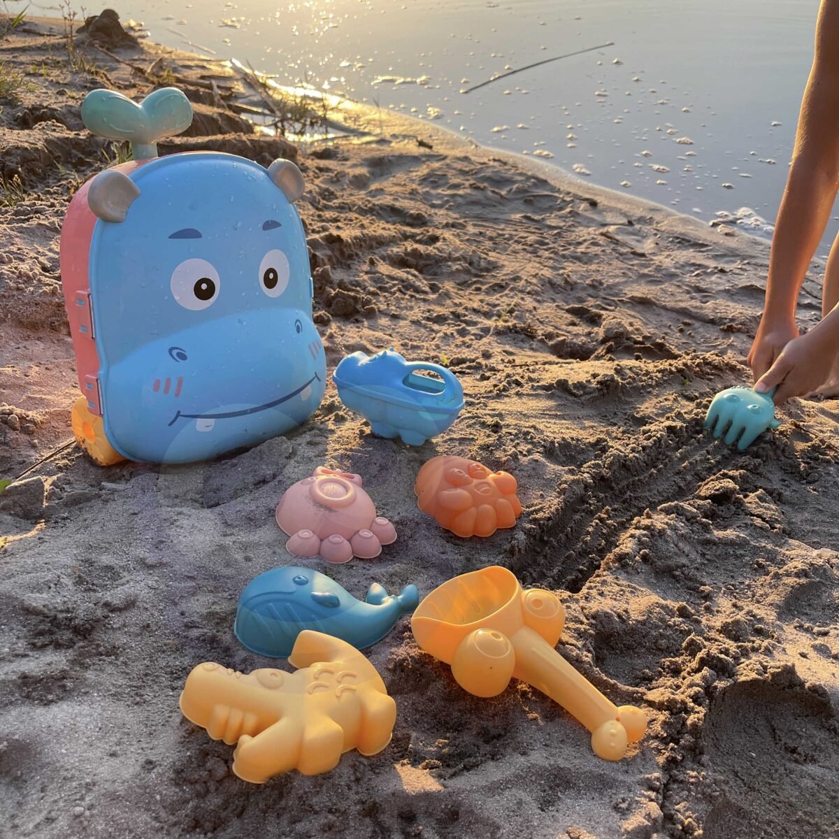 Lagaminas su hipopotamo smėlio ir vandens žaidimais – Paveikslėlis 8