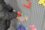 Medinis audimo rinkinys vaikams su staklėmis ir spalvotais siūlais