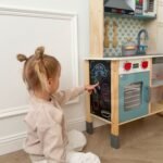 Medinė virtuvėlė vaikams su garso ir šviesos efektais – Paveikslėlis 5
