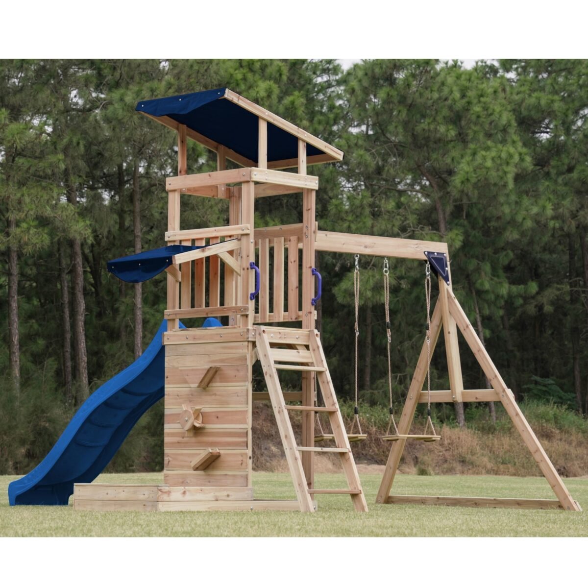 Didelė medinė žaidimų aikštelė su sūpynėmis, čiuožykla, bokšteliu ir smėlio dėže – Paveikslėlis 8