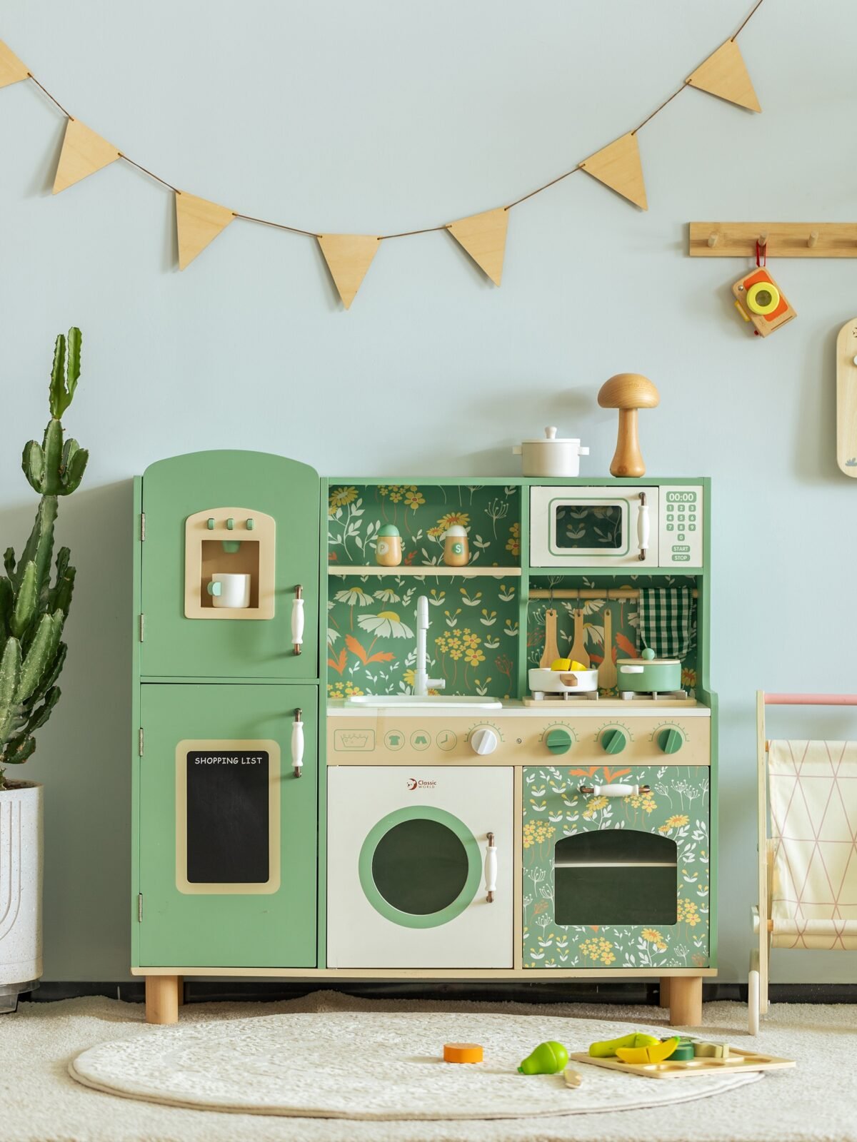 Didelė medinė virtuvėlė vaikams su indaplove ir rašymo lenta – Paveikslėlis 3