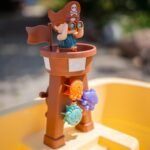 Vandens ir smėlio stalas su skėčiu ir burbulų mašina – Paveikslėlis 5