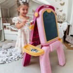 kreidelėmis ir magnetukais