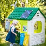 Eco sodo namelis su rusiavimo sistema pauksciu lesyklele ir saules baterijos imitacija 19