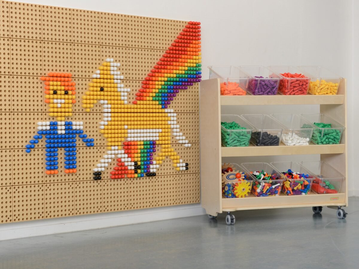 Edukacinė mobili lentyna su 3 lentynomis – Paveikslėlis 7